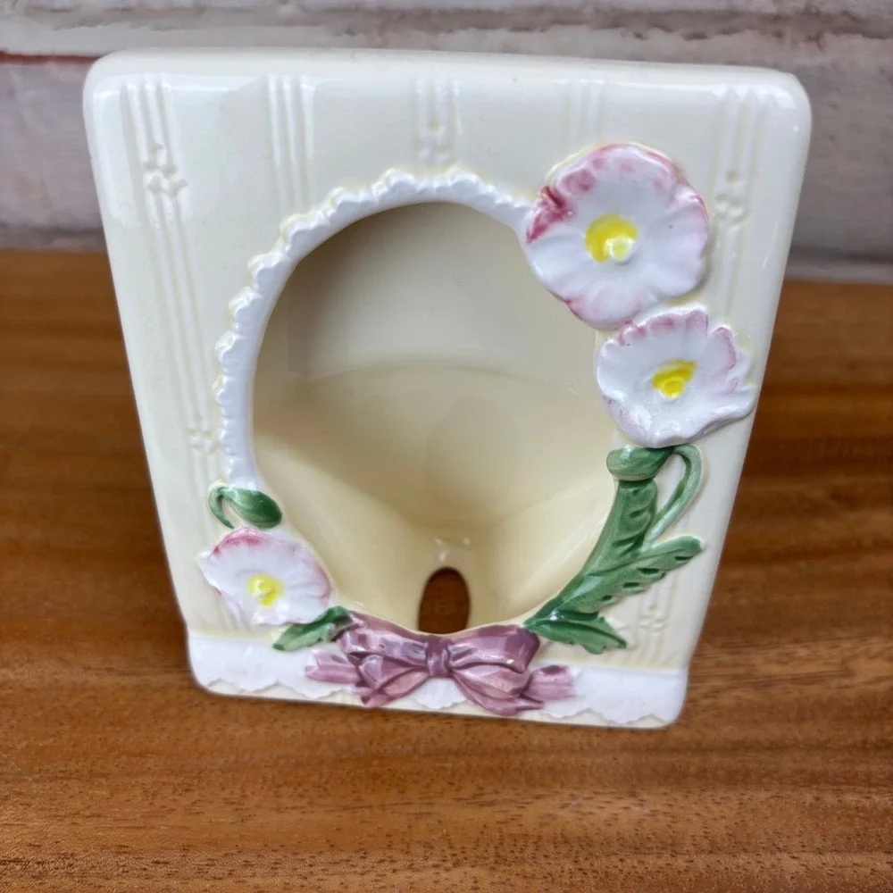 Vintage‎ Floral Ceramic Picture Frame Cottagecore Bow Floral Accents